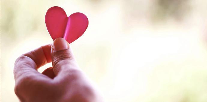 Paberist süda näppude vahel
